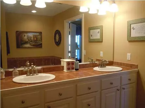 121 Blackstone Cir, Brandon, MS 39047 photo 12