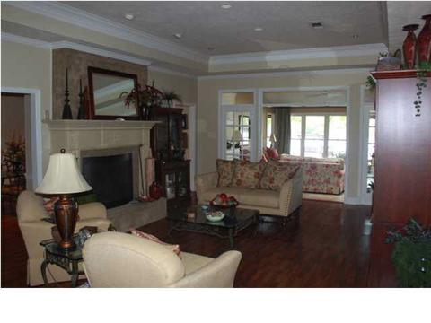 704 Forest Point Dr, Brandon, MS 39047 photo 9