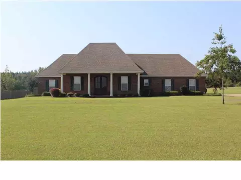 1475 Caroline Dr, Terry, MS 39170 photo 1