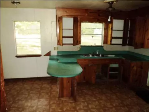 715 Winn St, Jackson, MS 39204 photo 4