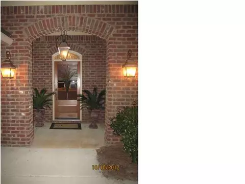 114 Britton Cir, Flowood, MS 39232 photo 3
