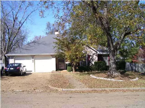 608 Spencer Dr, Brandon, MS 39042 photo 1