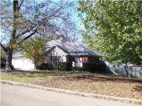 608 Spencer Dr, Brandon, MS 39042 photo 2