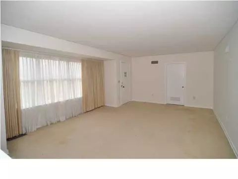 155 Alta Woods Blvd, Jackson, MS 39204 photo 3