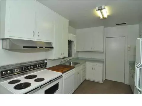 155 Alta Woods Blvd, Jackson, MS 39204 photo 8