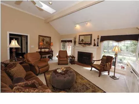 614 Treeline Dr, Brandon, MS 39042 photo 3