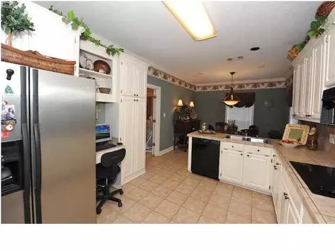 614 Treeline Dr, Brandon, MS 39042 photo 8