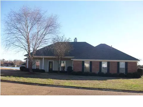 331 Mallory Dr, Byram, MS 39272 photo 2