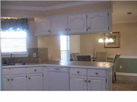 331 Mallory Dr, Byram, MS 39272 photo 10