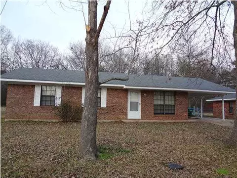 623 Brooks St, Canton, MS 39046 photo 2