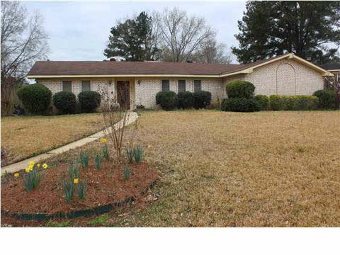 205 Patton Dr, Pearl, MS 39208 photo 1