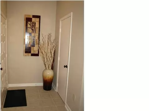 31 Park Crest Pl, Jackson, MS 39211 photo 2