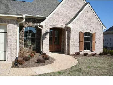 204 Emerald Cr, Brandon, MS 39047 photo 2