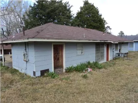 5675 Queen Eleanor Ln, Jackson, MS 39209 photo 3