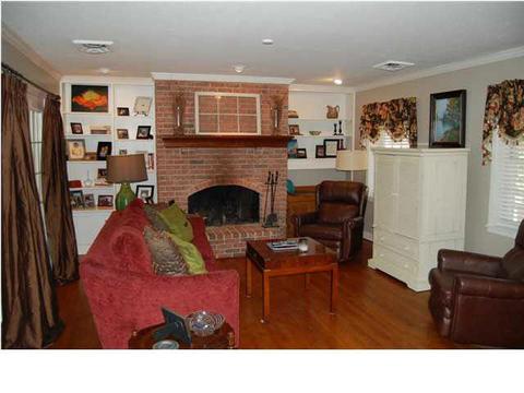 1839 Aztec Dr, Jackson, MS 39211 photo 2