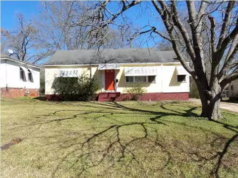 1840 Kenmore Dr, Jackson, MS 39209 photo 1