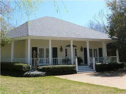 219 Ridge Cir, Brandon, MS 39047 photo 1