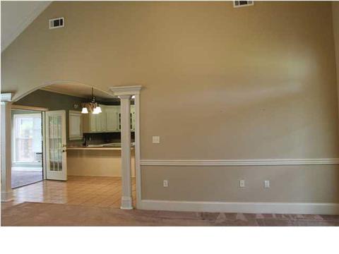 109 Grandview Dr, Florence, MS 39073 photo 4