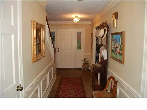 215 Stoneybrook Cv, Jackson, MS 39211 photo 12