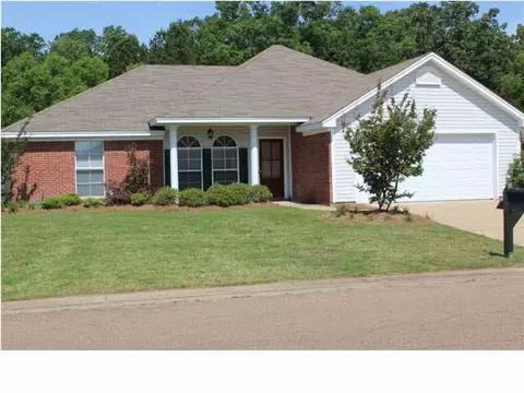 793 Whippoorwill Dr, Brandon, MS 39047 photo 1
