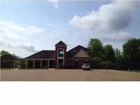101 Oak Meadow Ct, Clinton, MS 39056 photo 2