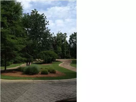 101 Oak Meadow Ct, Clinton, MS 39056 photo 3
