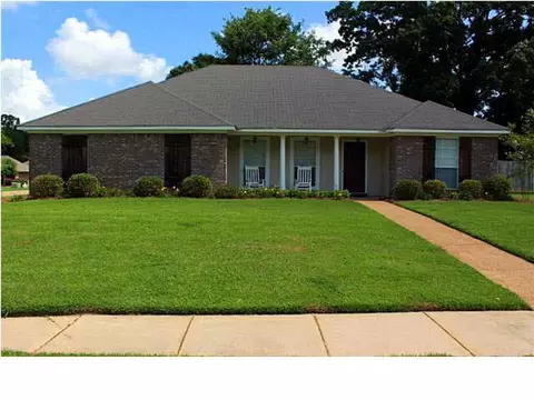 222 Chestnut Dr, Brandon, MS 39047 photo 1
