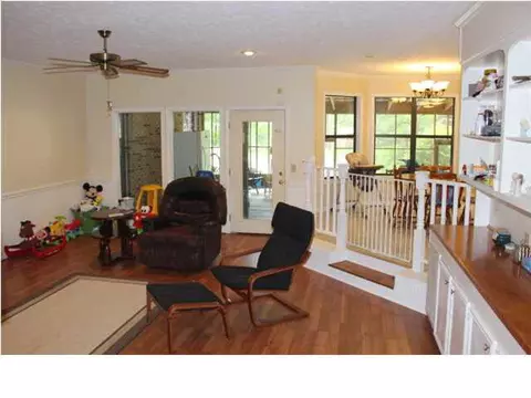 104 Willow Ln, Florence, MS 39073 photo 7