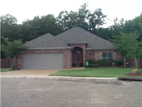 1002 Hampton Way, Florence, MS 39073 photo 1