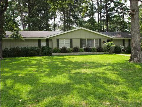 4246 Berlin Dr, Jackson, MS 39211 photo 1