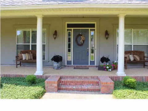 144 Oak View Dr, Terry, MS 39170 photo 4
