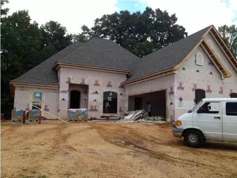 435 Julee Cir, Brandon, MS 39042 photo 1