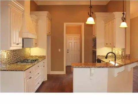 439 Julee Cir, Brandon, MS 39042 photo 3