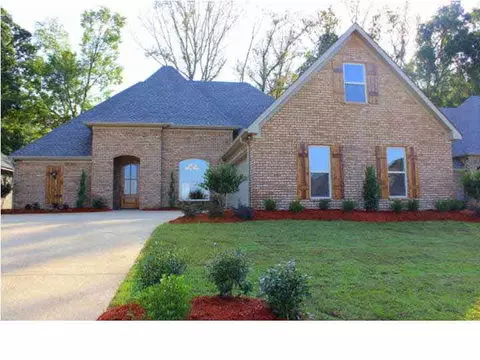 439 Julee Cir, Brandon, MS 39042 photo 1