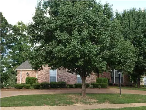 404 Concord Dr, Clinton, MS 39056 photo 1