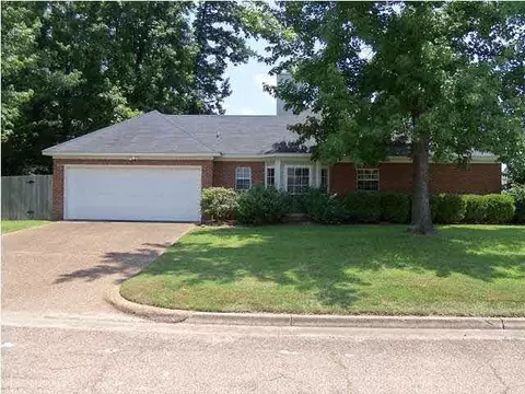 1802 Lake Trace Dr, Jackson, MS 39211 photo 2