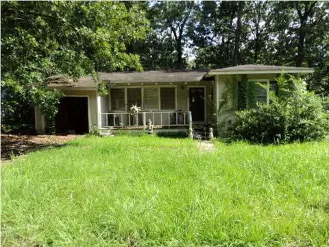 1459 Lakeview Ave, Jackson, MS 39212 photo 1