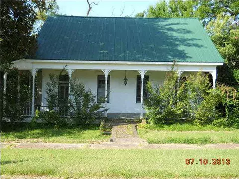 1010 Hotel St, Wesson, MS 39191 photo 1
