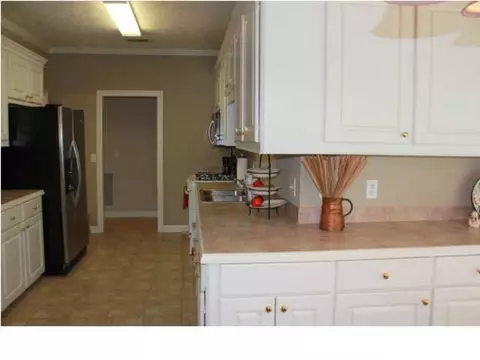 1809 Lake Trace Dr, Jackson, MS 39211 photo 14
