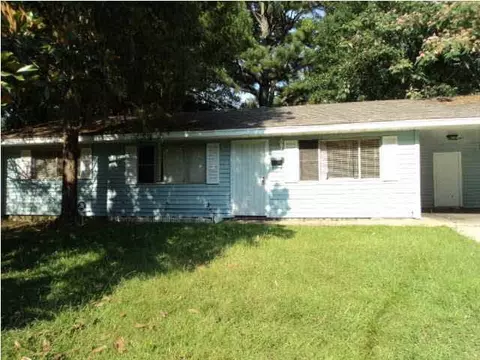 2912 Charleston Dr, Jackson, MS 39212 photo 1