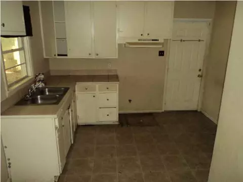 2912 Charleston Dr, Jackson, MS 39212 photo 10
