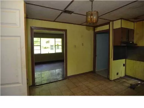 2105 S Dixie Rd, Brookhaven, MS 39601 photo 6
