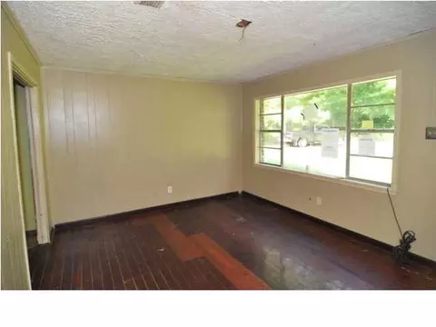 2105 S Dixie Rd, Brookhaven, MS 39601 photo 2
