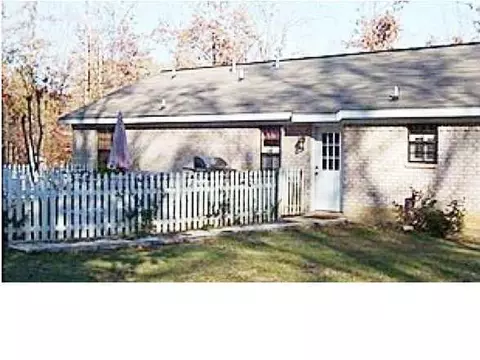 109 Cedar Ridge Dr, Canton, MS 39046 photo 3