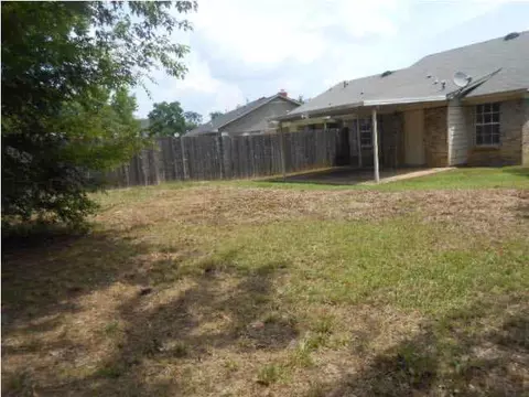 349 Meadowoods St, Jackson, MS 39211 photo 2