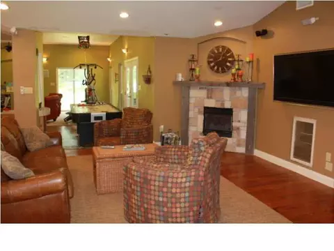 5719 Melrose Dr, Jackson, MS 39211 photo 4