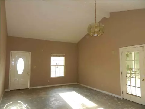 4936 Lurline Dr, Jackson, MS 39204 photo 9
