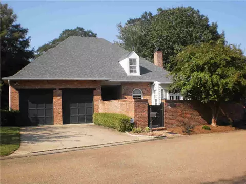 1606 Acadia Ct, Jackson, MS 39211 photo 2