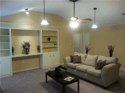 235 Brookridge Dr, Jackson, MS 39212 photo 2