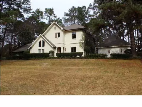 2460 Sandridge Dr, Jackson, MS 39211 photo 3